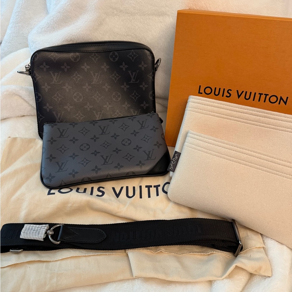 Louis Vuitton Men’s Trio Messenger (Minus Key Pouch)